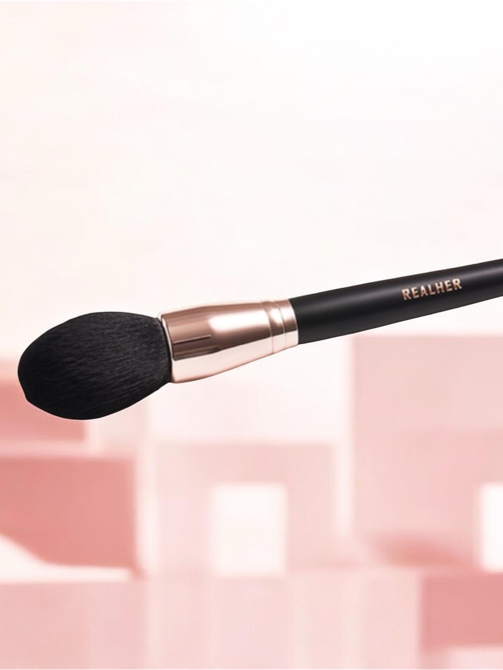 Realher "Love What You Do" Powder Brush